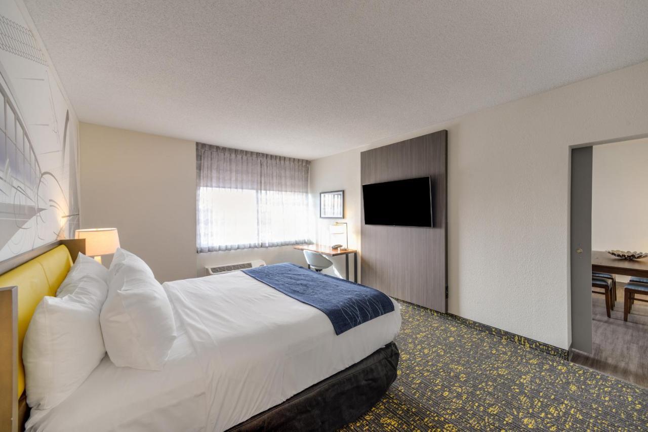 Saint Louis Airport Hotel Woodson Terrace Ngoại thất bức ảnh