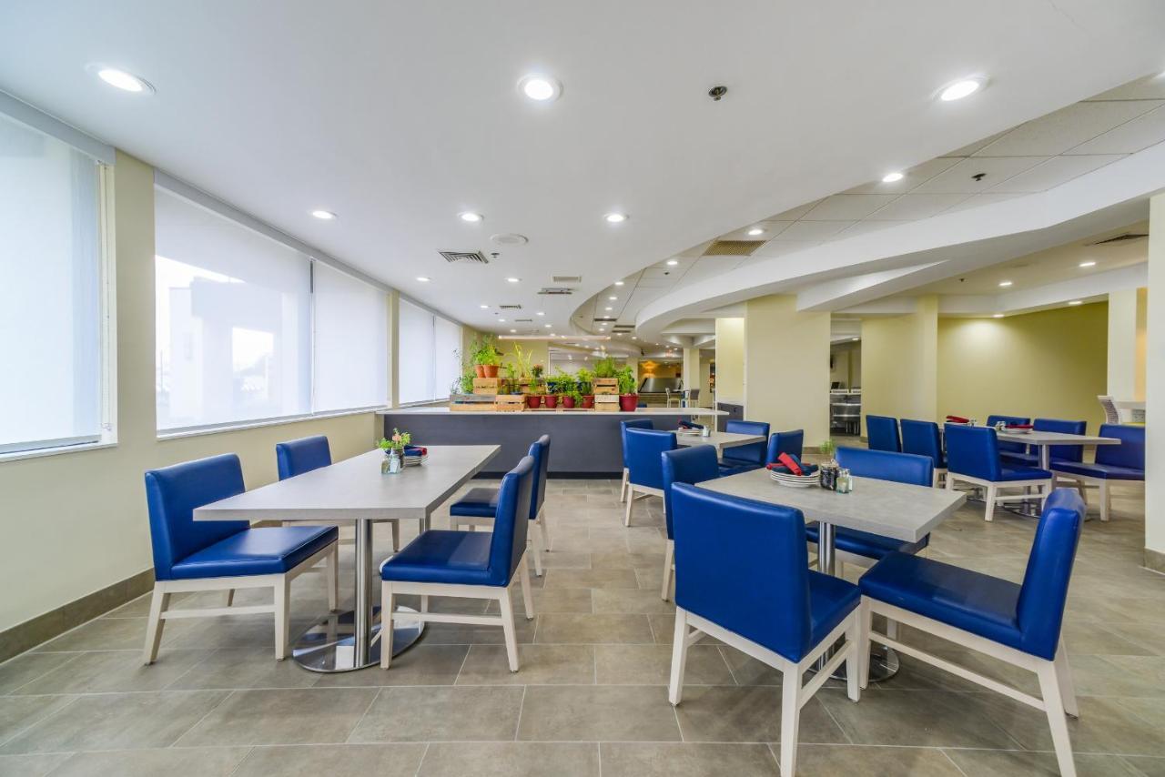 Saint Louis Airport Hotel Woodson Terrace Ngoại thất bức ảnh